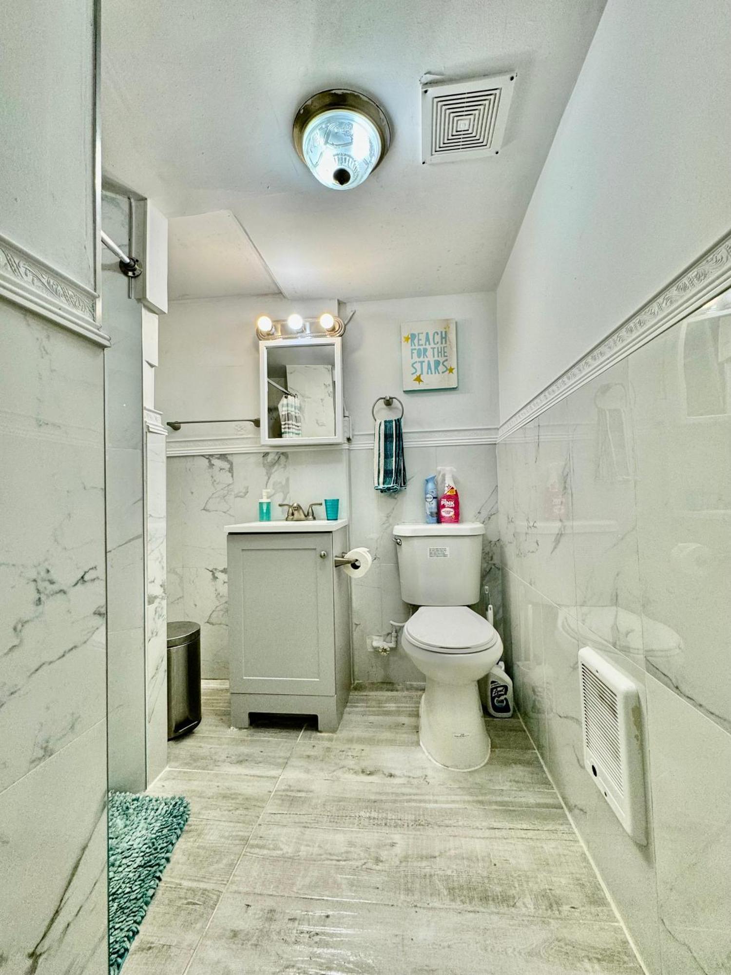 Cozy Private Room With Shared Bathroom On The 1St Floor - Conveniently Located Near Seatac Airport And Downtown Seattle Esterno foto