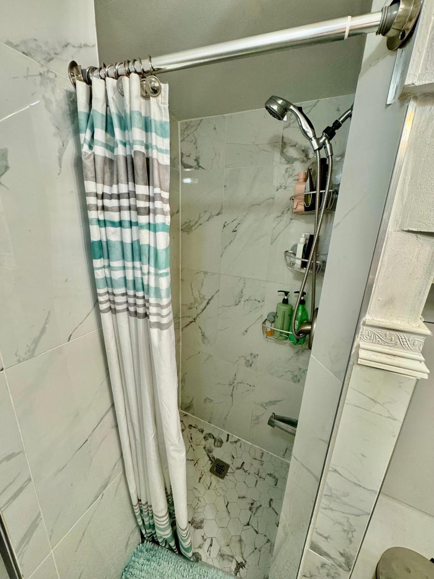 Cozy Private Room With Shared Bathroom On The 1St Floor - Conveniently Located Near Seatac Airport And Downtown Seattle Esterno foto
