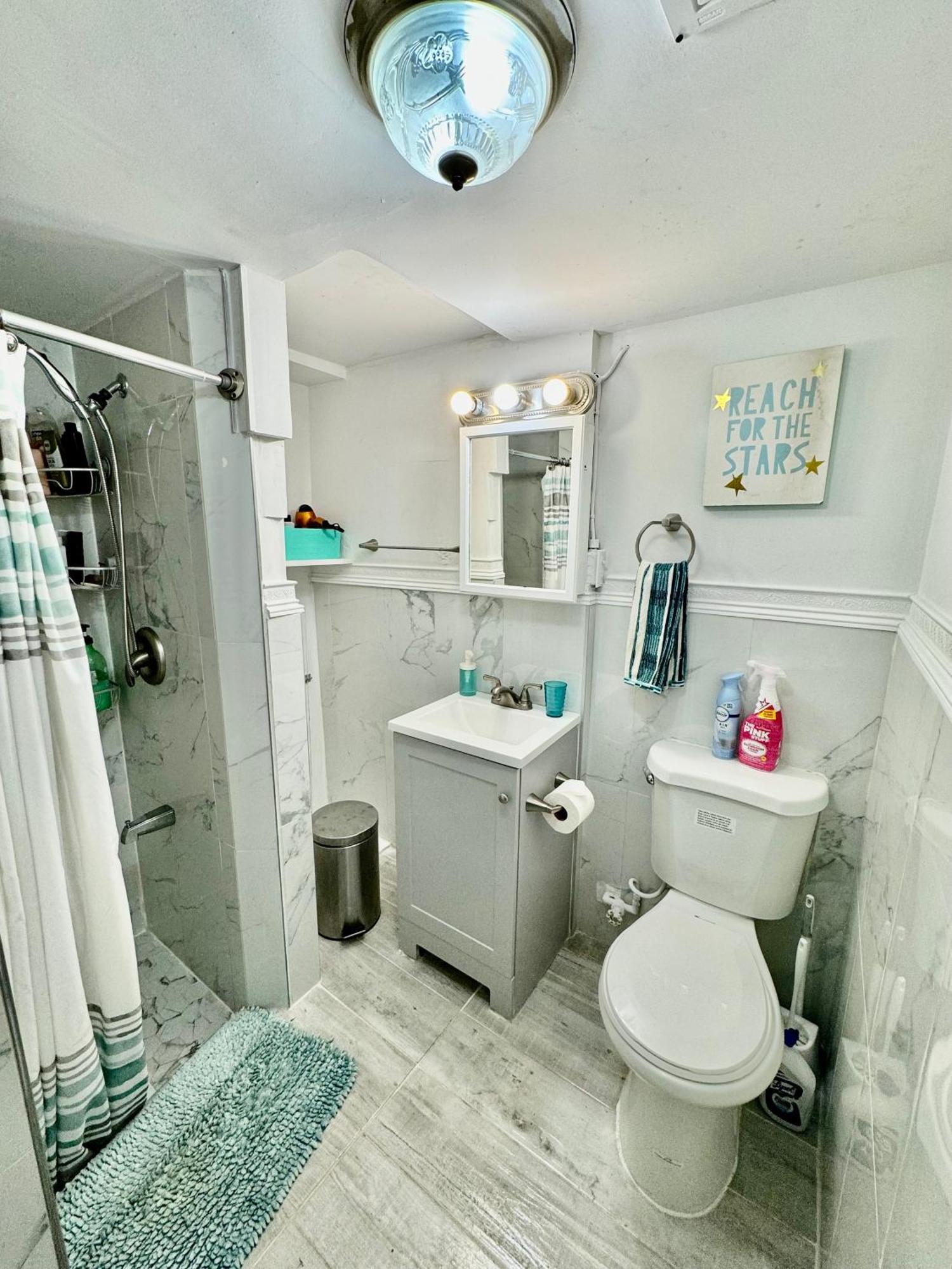 Cozy Private Room With Shared Bathroom On The 1St Floor - Conveniently Located Near Seatac Airport And Downtown Seattle Esterno foto